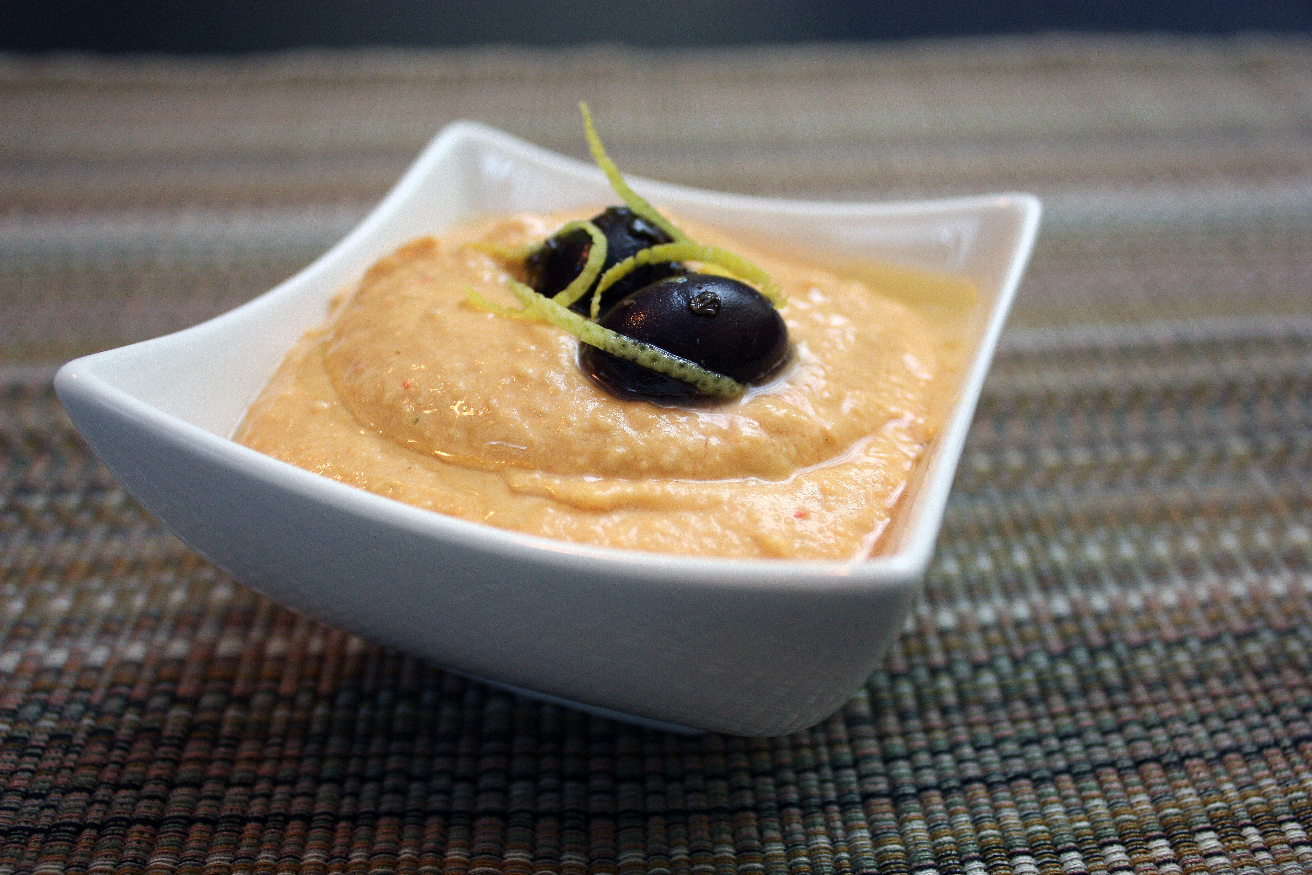 9 Tips & Tricks for the Best Hummus Ever